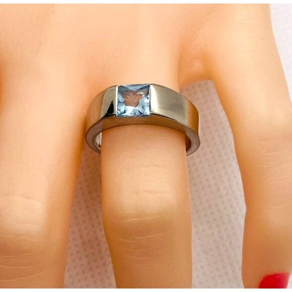 Cartier Aquamarine 18K White Gold Tank Ring Size 5.75 - Picture 2 of 10